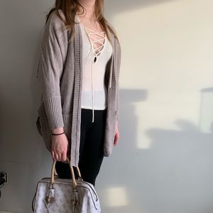 •AEO cardigan